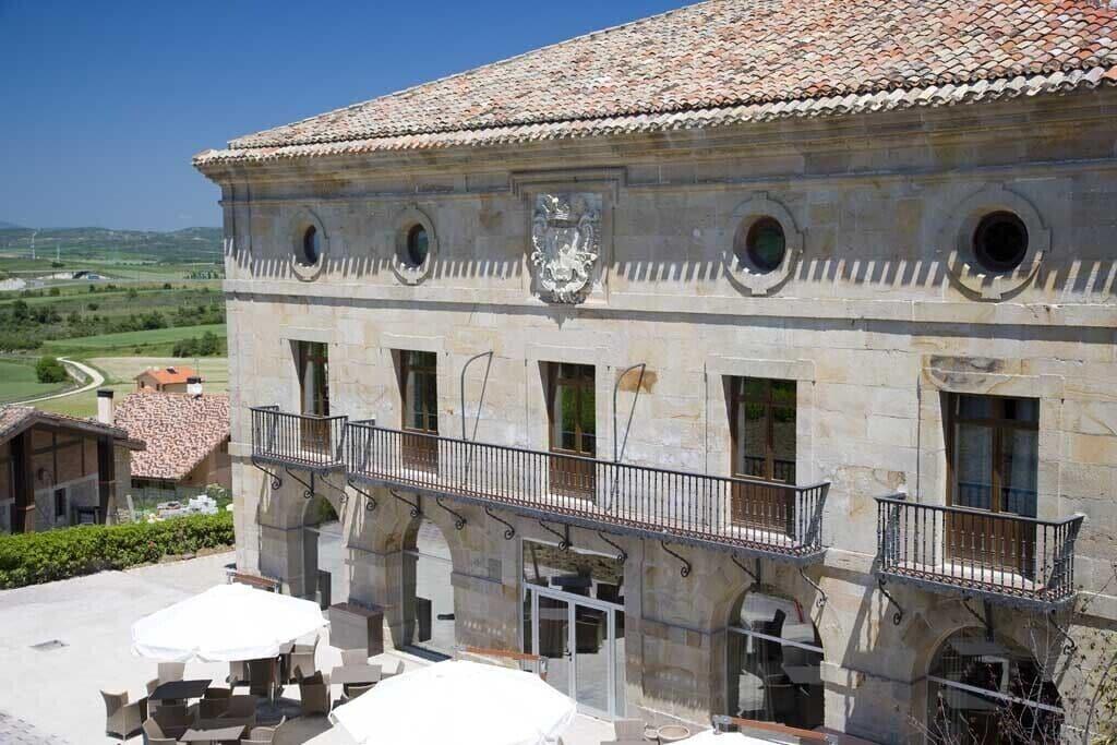Parador De Argómaniz Kültér fotó